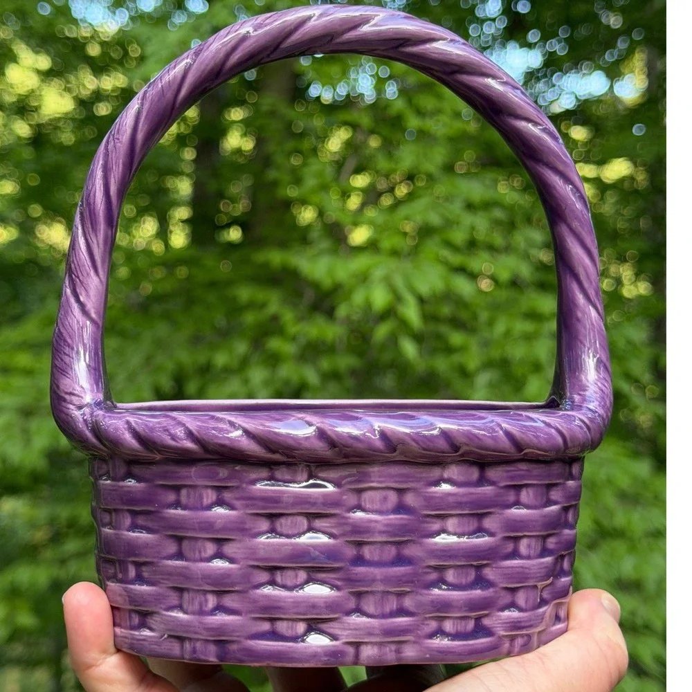 Byron Molds vintage basket